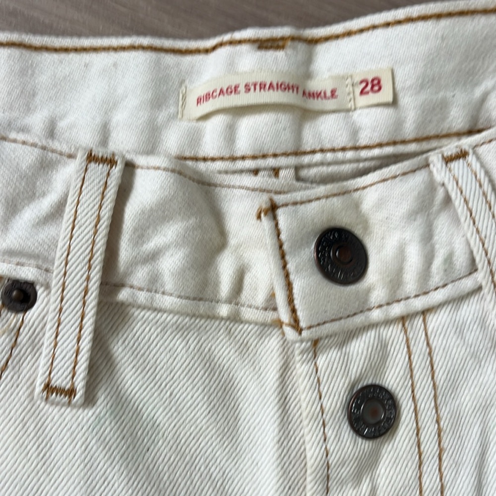 LEVI’S Cropped Jeans - Picture 3 of 4